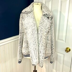 Jack by BBDakota Sherpa Size M NWOT